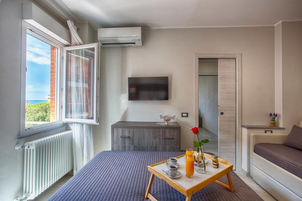 Versilia Residence Lido di Camaiore Ngoại thất bức ảnh